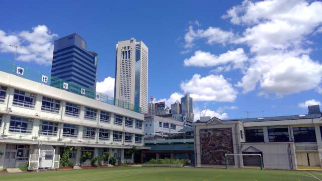 学校の風景　校庭