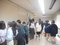 ５・６年生が協力している様子