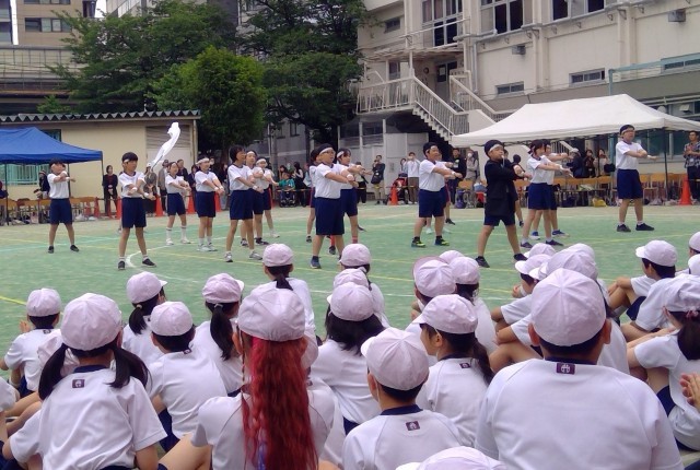 応援合戦（白）