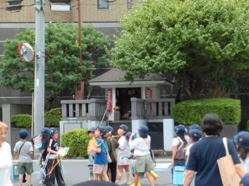 いろんな所に興味がうつります