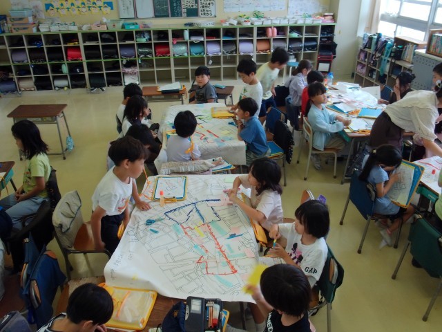 帰校後、地図に名称と気が付いたことを書きました